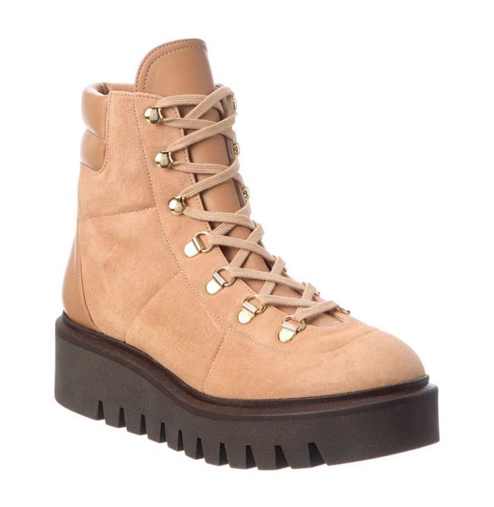 Stuart Weitzman Women’s Chalet Lug Hiker BTE sandalwood 9.5B
